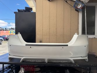2018 2019 2020 TOYOTA CAMRY SE/XSE REAR BUMPER COVER OEM USED