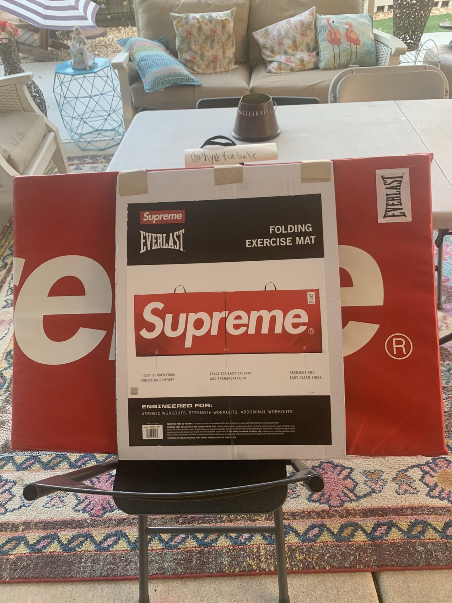 Supreme everlast folding exercise mat