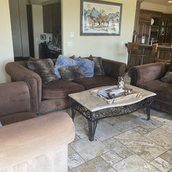 Oversized Brown Couch With Two Chairs