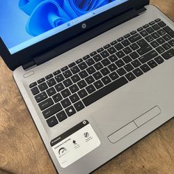 HP   LAPTOP 