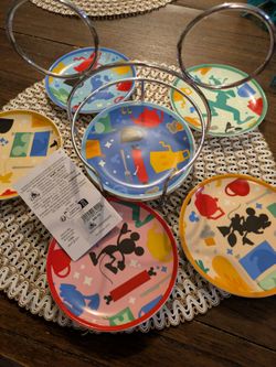 Disney set of 6 tidbit plates with caddy