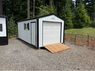 Utility storage shed 10x20