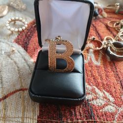 10k Yellow Gold Letter B Pendant
