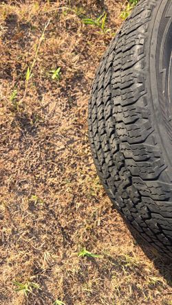 2 Used tires 275 55 20