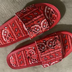 Bandanna slides