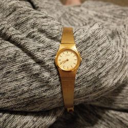 Seiko Women's Watch 2Y00-0019