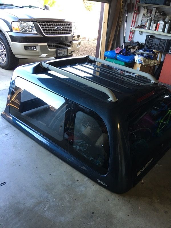 Snug top camper shell. Fits 20002003 f150 crew cab for Sale in
