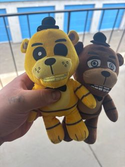 FIVE NIGHTS AT FREDDYS