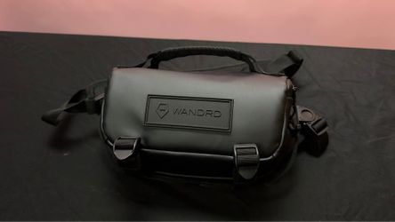 WANDRD ROGUE V1 3L Camera Sling Bag Black - Like New