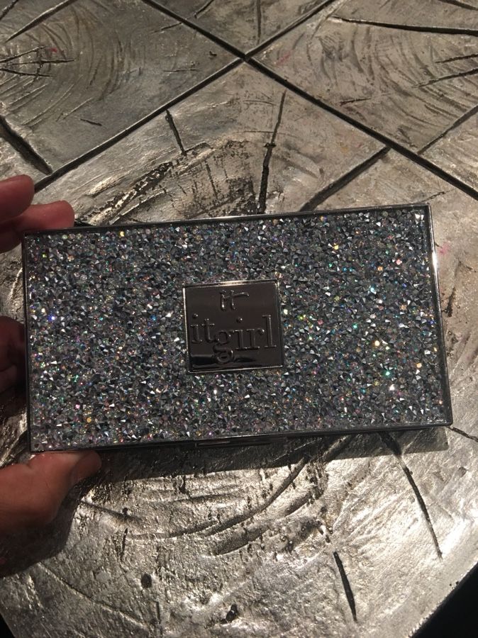 it girl authentic limited edition palette