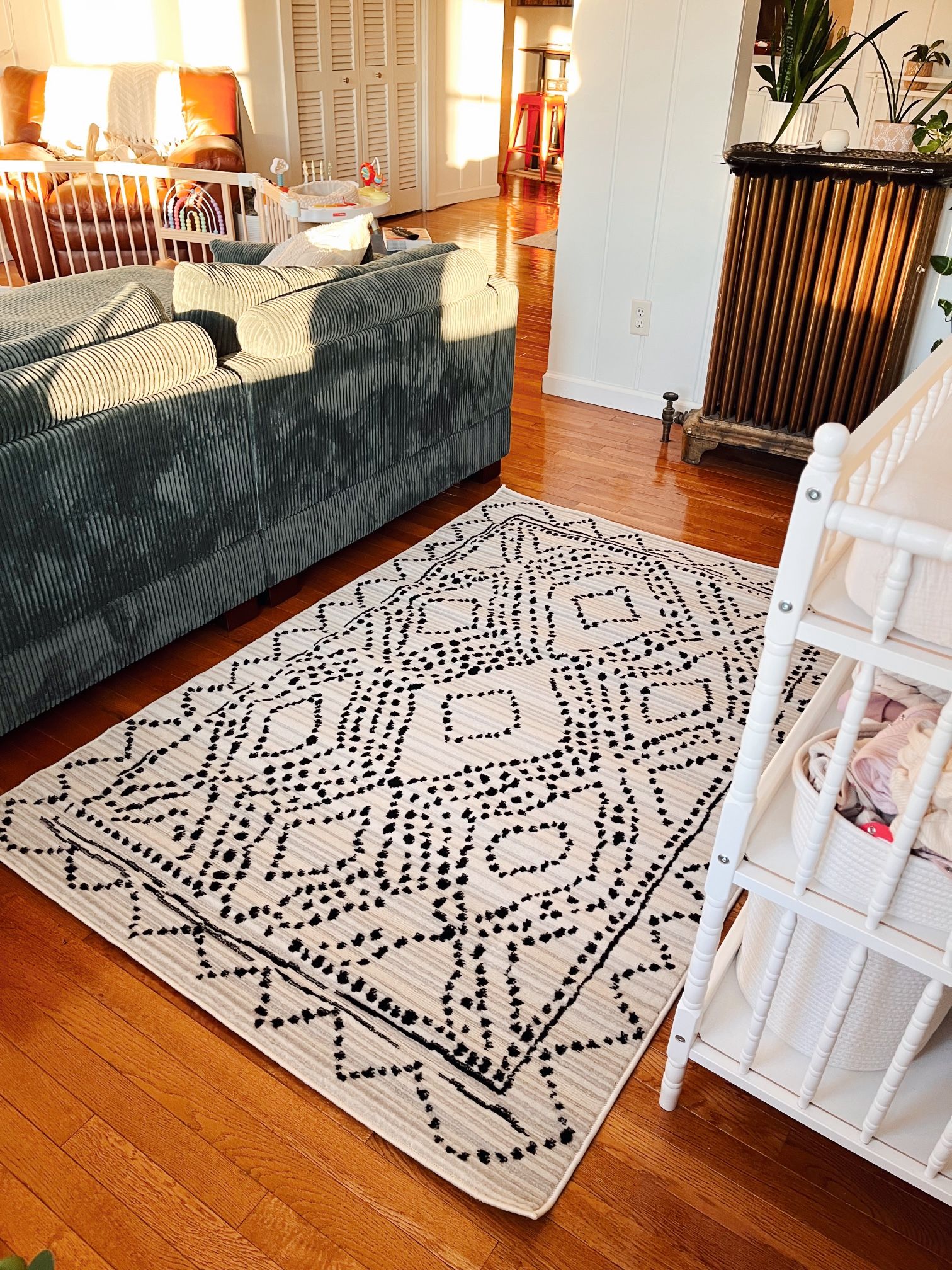 Brand New 4x6 Diamond Trellis Rugs