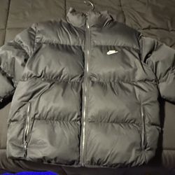 Nike Puffer Jacket 