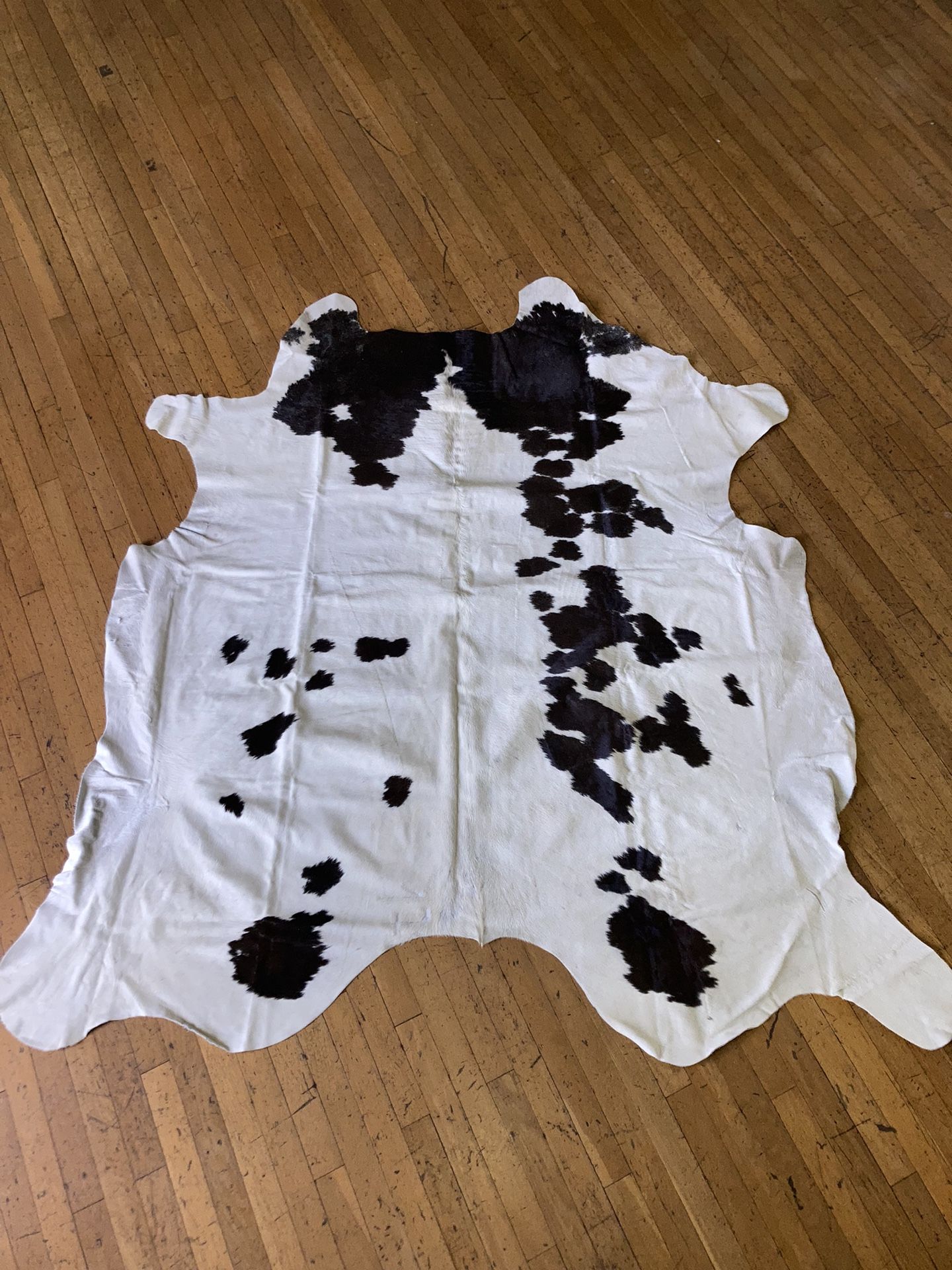Beautiful Large Cowhide Rugs