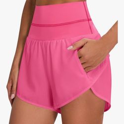 women’s shorts 