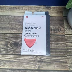 Lululemon Wundermost Nulu Mid Rise Bikini Underwear NWT Size M (SAKP) IN BOX