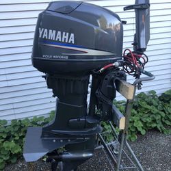 Yamaha 40 hp 4 stroke electric start long shaft Like new  Overhaul, all parts are new 