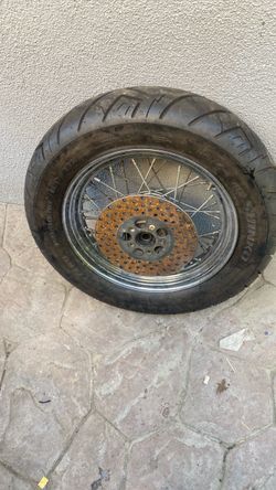 Motorcycle rim and tire