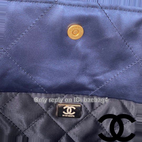 Chanel 22 Handbag 66 box included for Sale in Chicago, IL - OfferUp