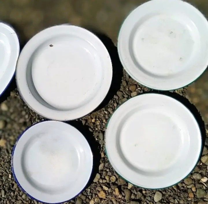Enamelware 4 Pieces White & Blue