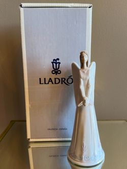 Lladro "Sounds of Peace" Angel Bell #06473 (With Box)