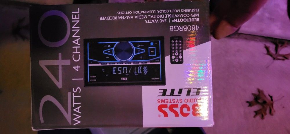 Boss Stereo Am FM Bluethooth Mp3 Down Loading 240 Watt