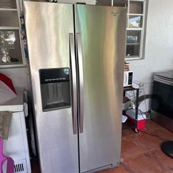 Refrigerator Y Freezer 