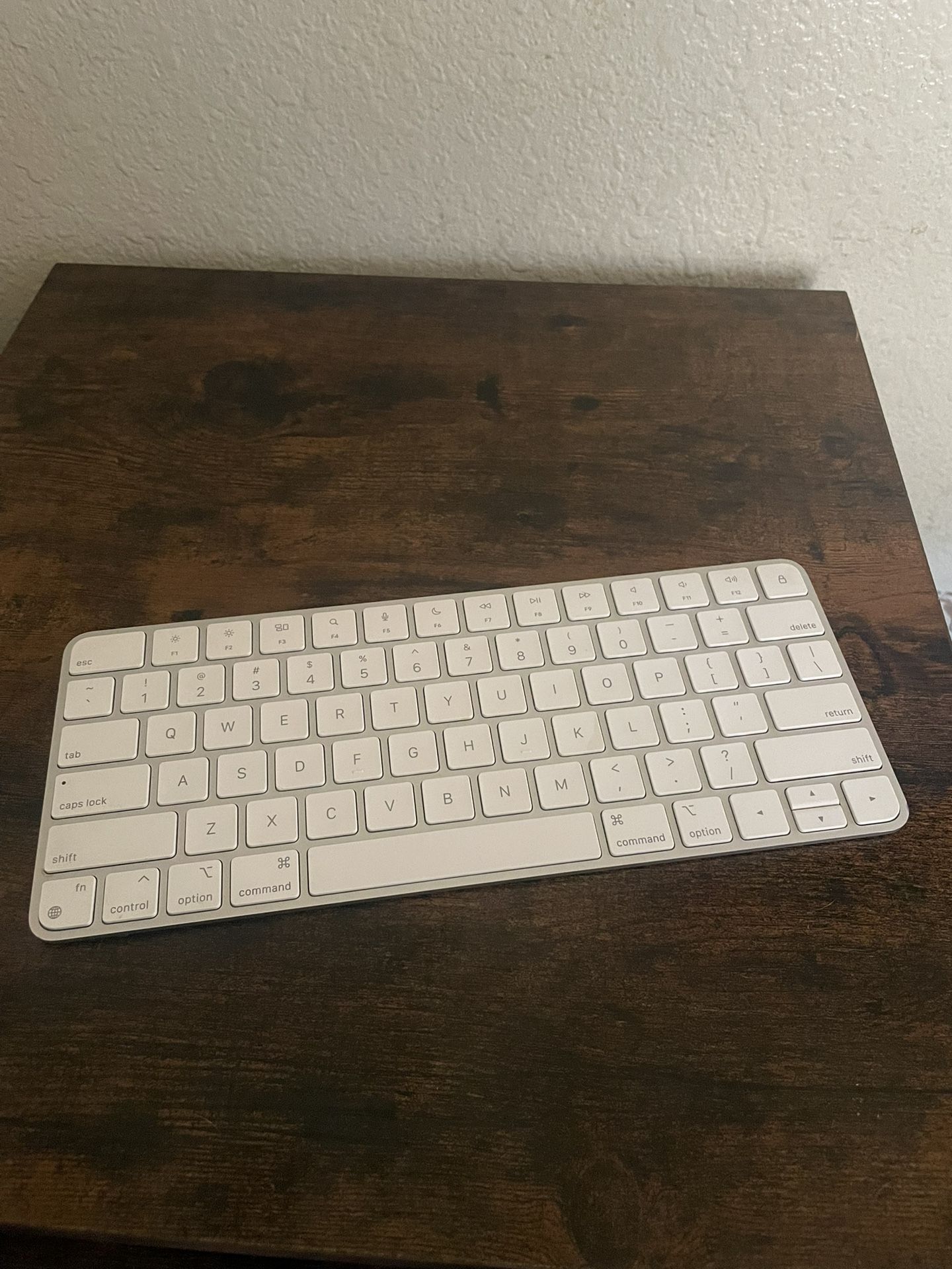 Magic Keyboard ⌨️