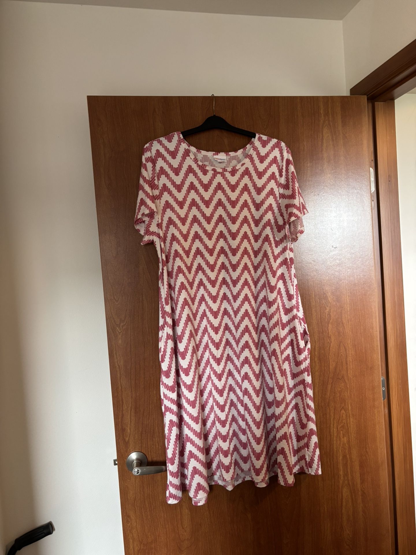 LuLaRoe Short Sleeve Maxi Dress 3XL
