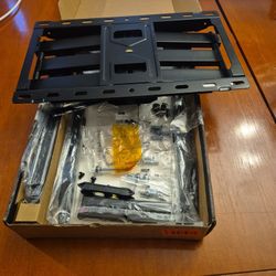 Up To 90" Full Motion TV Mount