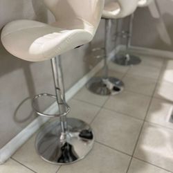 3 Set White Bar Stools 