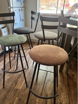 Set of 4 chairs