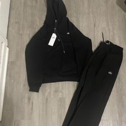 Alo Yoga Tracksuit