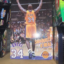 Shaq Statue Gold