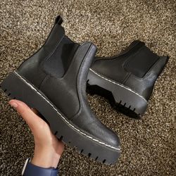 Black Ankle Boots 