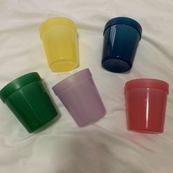 Set of 5 Plastic Drinking Glasses