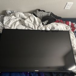 Westinghouse 43” Roku Tv (OBO)