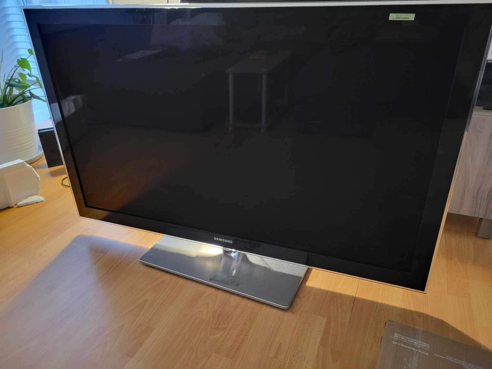 Samsung UN55B8000 55" LED TV