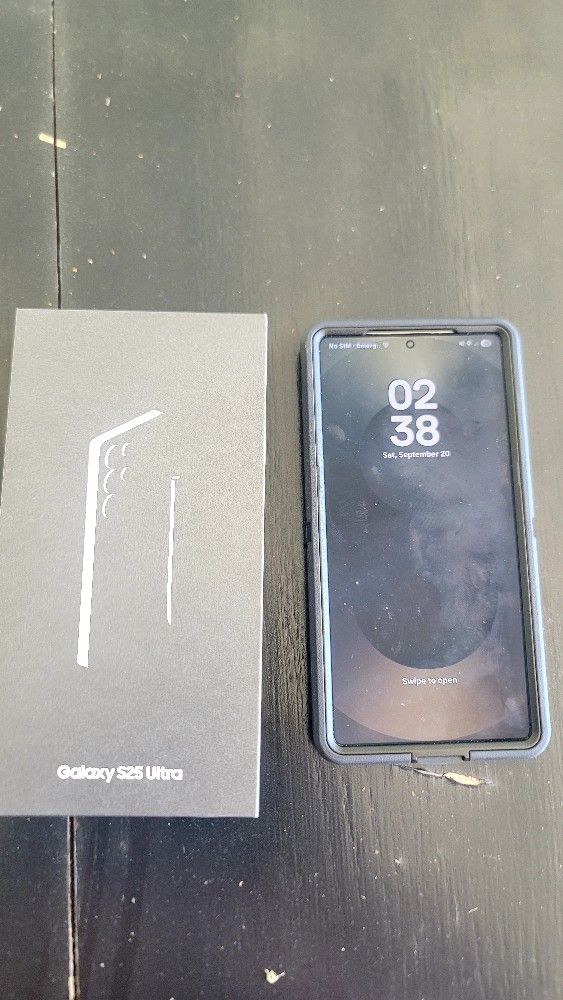 Unlocked Samsung Galaxy S25 ULTRA 1TB With OtterBox Case