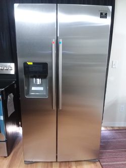 New Samsung Stainless steel side by side with 6 month warranty and delivery included!!