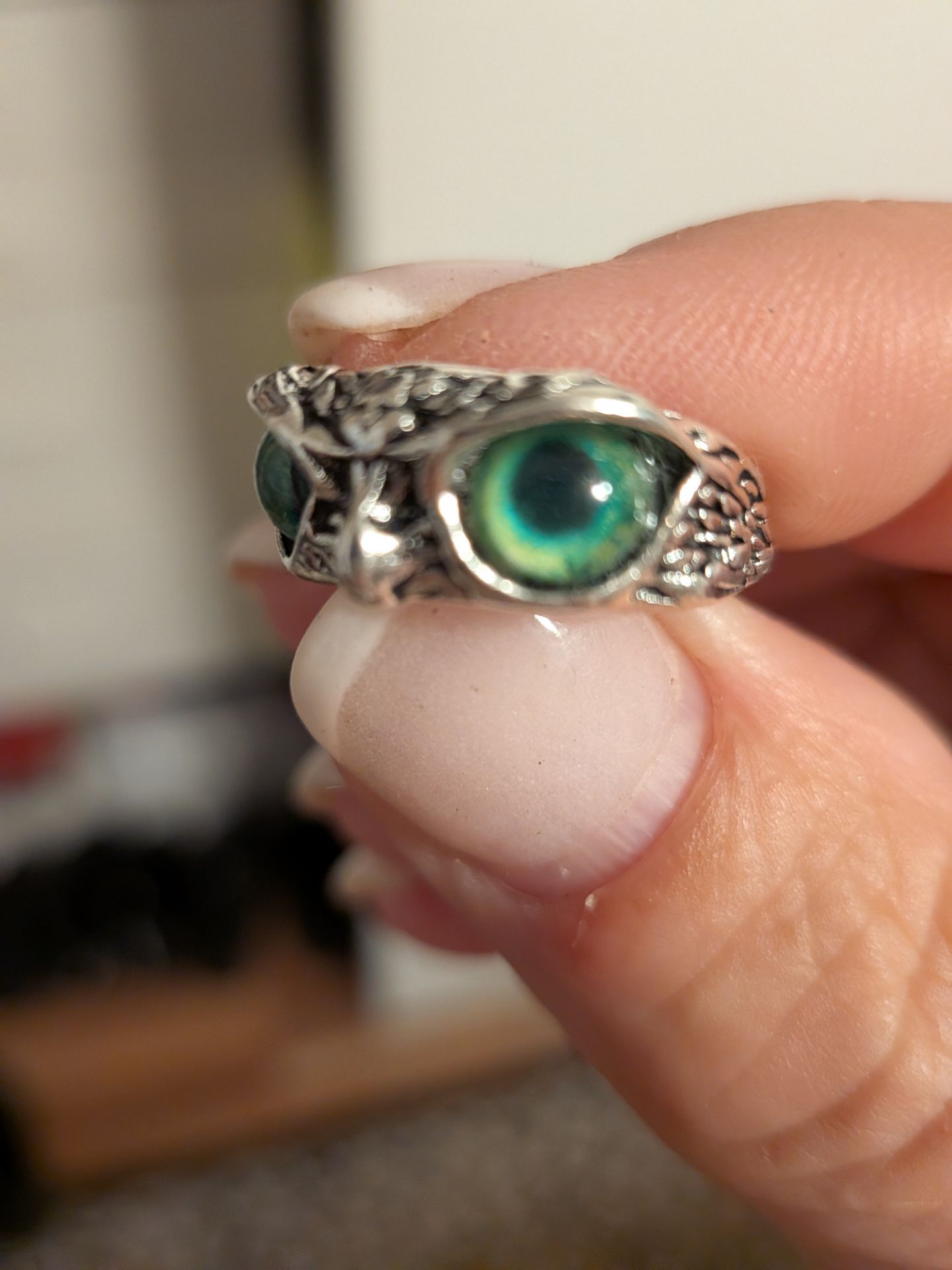 Adjustable owl ring