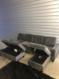 Sectional Sofa/ Couch (We Deliver) 