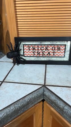 Halloween frame