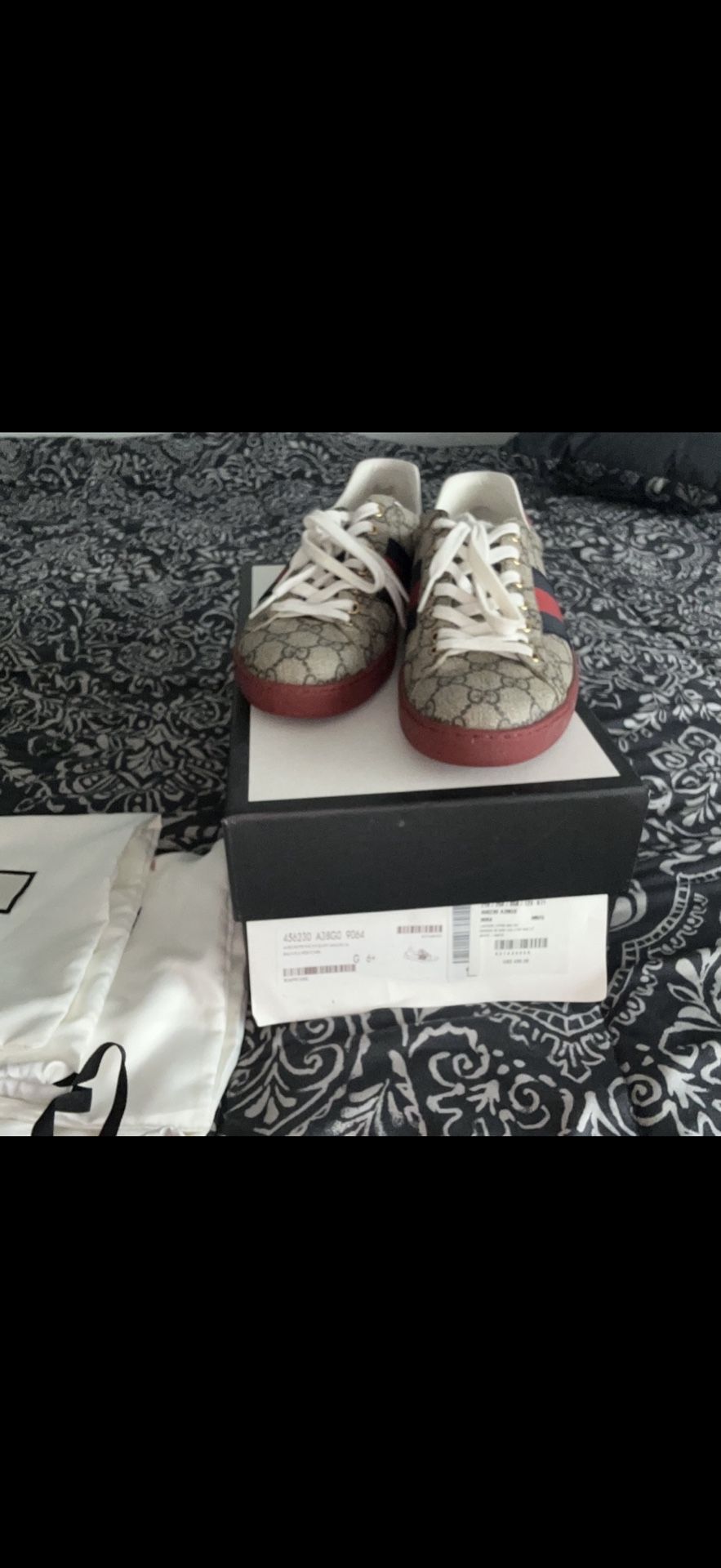 Gucci Shoes 71/2