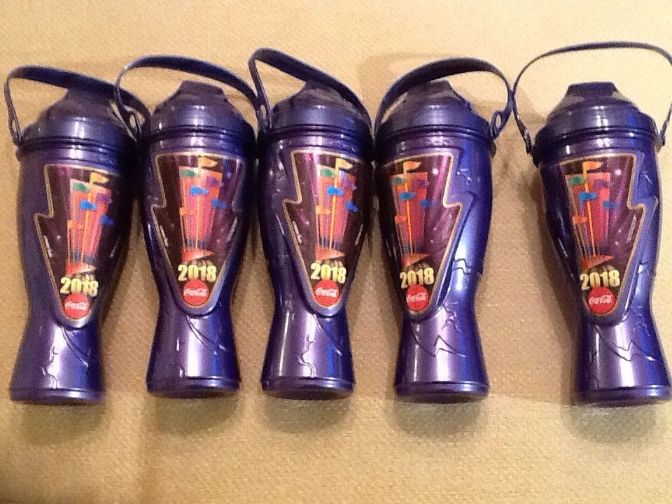LOT OF 5 SIX FLAGS FIESTA TEXAS FREE REFILLS DRINKING CUPS GOOD THROUGH THE END OF 2018 FRIGHT FEST, HOLIDAY IN THE PARK