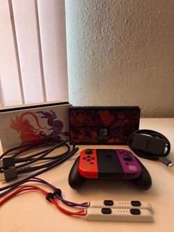 Nintendo switch Oled Scarlet and Violet