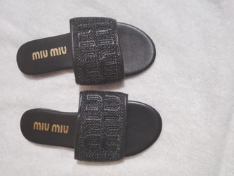 Mim Sandal 50   Size 37