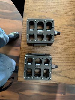 Gt bmx aluminum platform bmx pedals 1/2