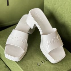 Rubber Slides 7 1/2 Gucci