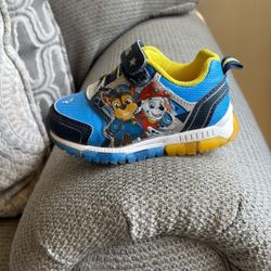 Paw Patrol Light Up Shoes Size Toddler 6 