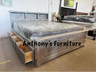 New King Bed And Mattress With Drawers